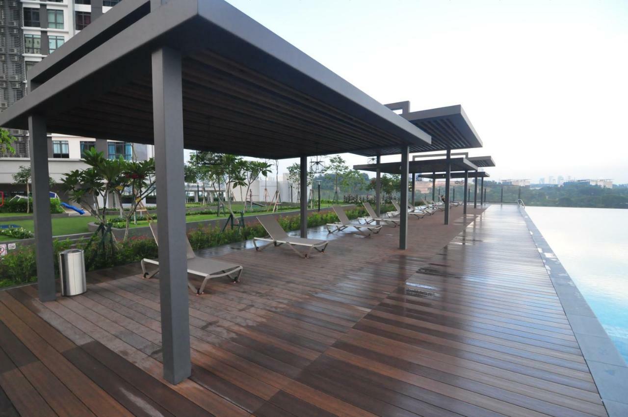 Kenwingston Square Garden By Idealhub Cyberjaya Exterior photo
