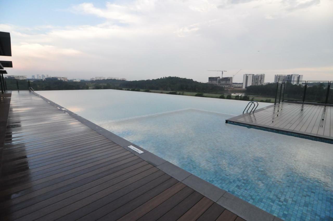 Kenwingston Square Garden By Idealhub Cyberjaya Exterior photo